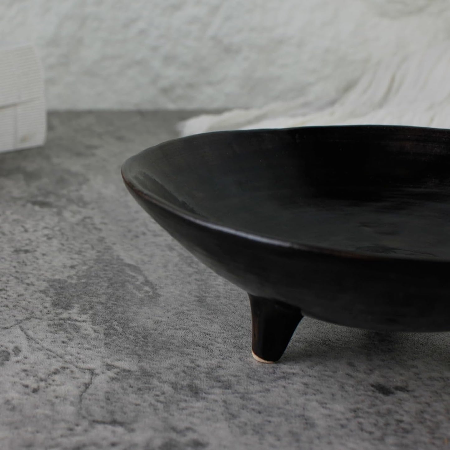 Bowl Decorativo de Cerámica con Patas