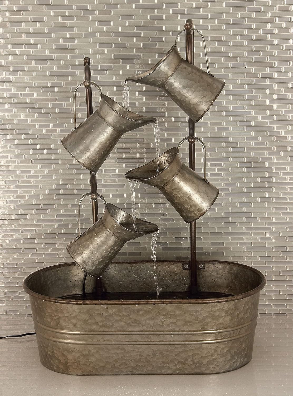 Fuente Metálica Decorativa con Regaderas