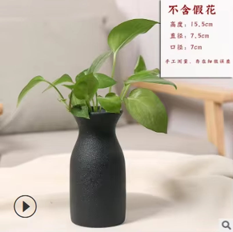 Florero de Cerámica Japonesa Nórdica Blanco/Negro Mate – Hecho a Mano, Estilo Zen