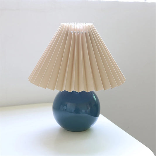 Lámpara de Mesa de Cerámica Estilo Nórdico – Luz LED Moderna para Dormitorio y Escritorio